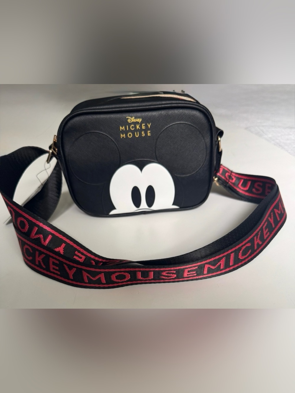 The Disney Mickey Mouse camera crossbody bag New - Picture 2 of 16
